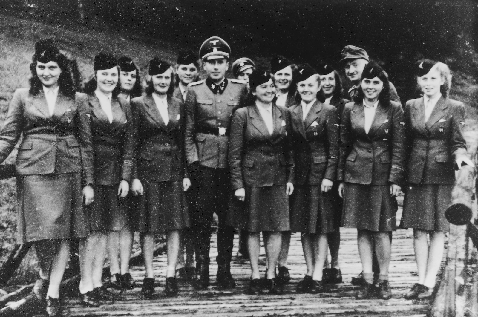 Members of the SS Helferinnen (female auxiliaries) arrive in Solahuette, the SS retreat near Auschwitz. United States Holocaust Memorial Museum, courtesy of an anonymous donor.