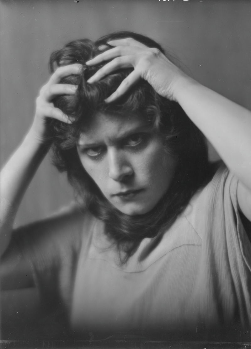 Theda Bara, by Arnold Genthe, 11 November 1916. Library of Congress. Public Domain.