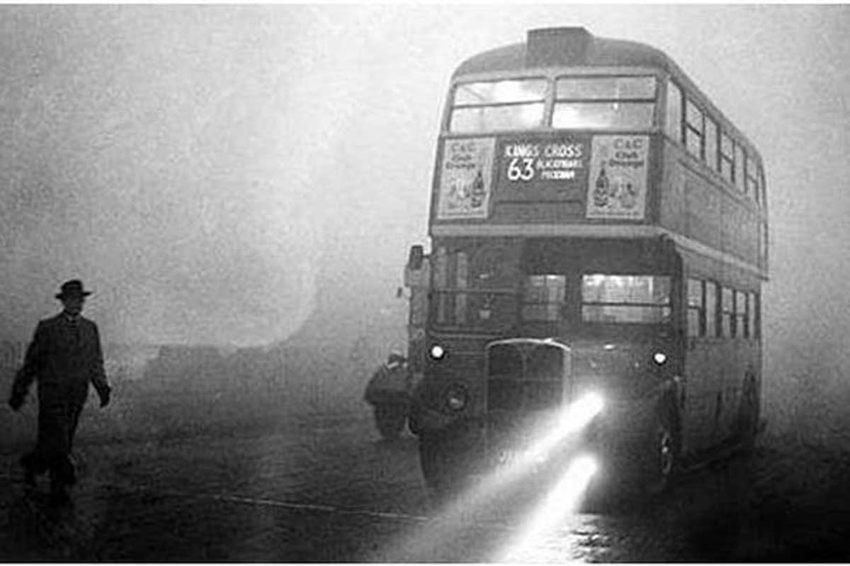 London during the ‘Great Smog’, 1952.