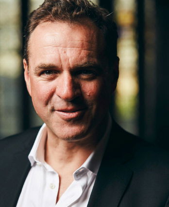 Niall Ferguson.