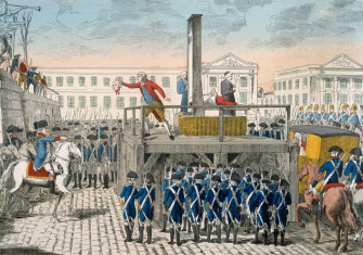 The Execution of Louis XVI, 1793, 18th-century coloured engraving © akg-images.