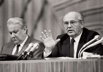 Gorbachev and Yeltsin, early 1990s.