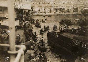 French troops arrive in Greece to join the Serbs on the Salonika Front. Université de Caen Normandie. Public Domain.