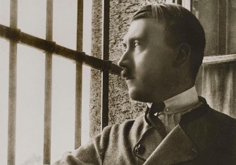 Adolf Hitler in Landsberg Prison following the Beer Hall Putsch, 1924. Shawshots/Alamy Stock Photo.