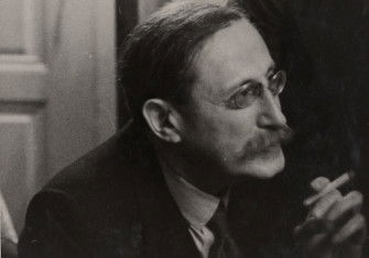 Popular Front leader Léon Blum, by Erich Salomon, 1936. Berlin Gallery, Museum of Modern Art (CC0).