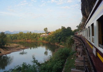 Tham Krasae Railway Bridge, built by forced labour in Kanchanaburi, Thailand, 25 December 2018. World of Travolution360 (CC BY-SA 2.0).