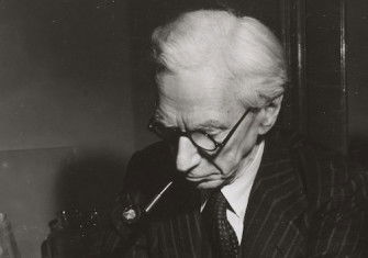 Bertrand Russell at press conference in New York, 1950. Rijksmuseum. Public Domain.