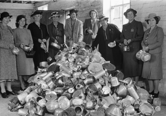 The Women's Voluntary Service in Welshpool collecting scrap aluminium, 27 July 1940. The National Library of Wales (CC BY-SA 4.0).