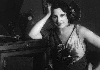 Gerladine Farrar as Carmen, 1915. Library of Congress. Public Domain.