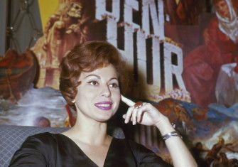 Haya Harareet at a press conference for Ben Hur, Wilko AGM Bergmans/Spaarnestad Photo, 1960. Nationaal Archief. Public Domain.