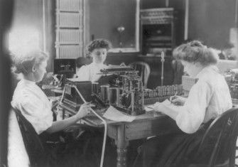 Telegraphers at work, 1908. Library of Congress. Public Domain.