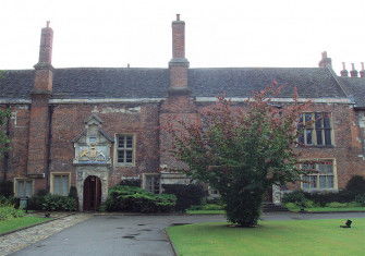 King's Manor, York – seat of the Council of the North after it was reinstated until 1641. Photo by by Rept0n1x - Own work. Licensed under CC BY-SA 3.0 via Wikimedia Commons