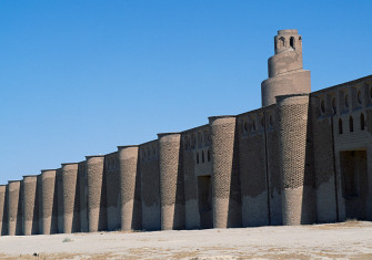 The walls and minaret of the Abu Dulaf mosque, Samarra, Iraq, ninth century.