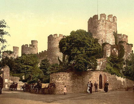 Castle entrance, Conway.