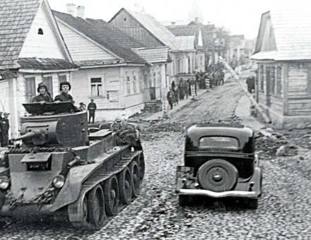 a Red Army tank in Rakov during the Soviet invasion of Eastern Poland, 1939.