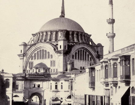 The Nuruosmaniye Mosque, c.1870.