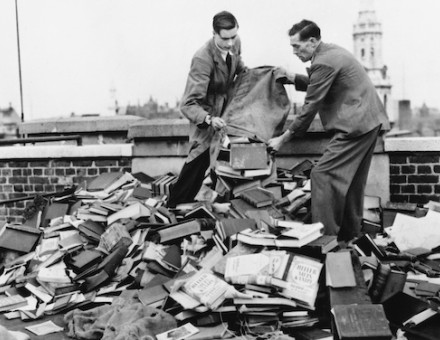 Foyles employees use copies of Adolf Hitler’s Mein Kampf to protect their room from possible German bombs, London, 5 September 1939. Photo by Bettmann Archive/Getty Images.