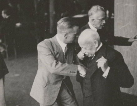 Jewish diamond merchants being searched at the Diamond Exchange, Amsterdam by order of the SS Devisenschutzkommando, 16 April 1942. Bart de Kok/Amsterdam City Archives OKBB00024000039.