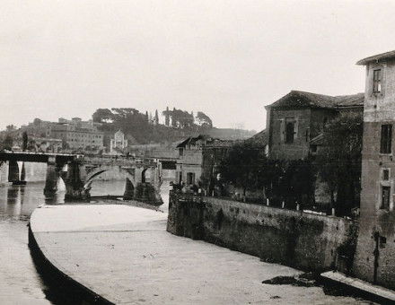 Church of St. Bartholomew on Tiber Island, by Peter Johnston-Saint, c. 1930. Wellcome Collection. Public Domain.