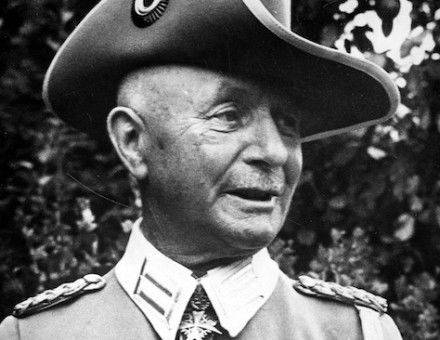Paul von Lettow-Vorbeck, during the Second World War. Narodowe Archiwum Cyfrowe. Public Domain.