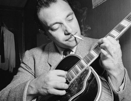 574px-Django_Reinhardt_(Gottlieb_07301).jpg