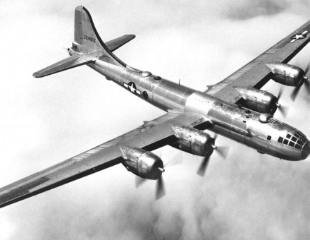 800px-B-29_in_flight.jpg