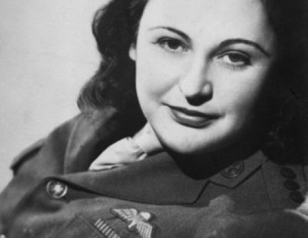 Nancy_Wake_(1945).jpg