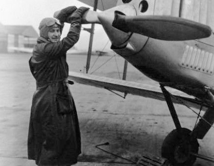 Hélène Boucher (1908-34) at Le Bourget in 1933.