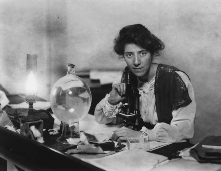 Marie-Stopes-in-her-laboratory,-1904-web-size.jpg