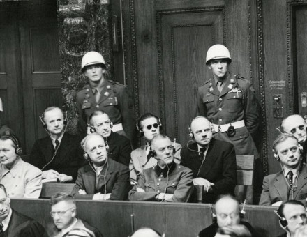 Nuremberg_Trials_defendants_in_the_dock_1945.jpg