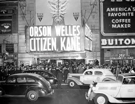 Unveiling a  masterpiece: the opening night of Citizen Kane, New York City, 1941. 