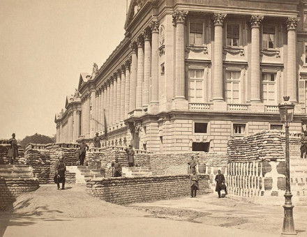 Barricades during the Paris Commune, near the Place de la Concorde.