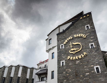 Hotel Dracula. © Walter Bibikow/Getty Images