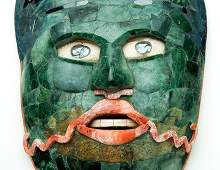  Jade and hematite shell belt mask. Consejo Nacional para la Cultura y las Artes - Instituto Nacional de Antropología e Historia - Fotógrafo Ignacio Guevara