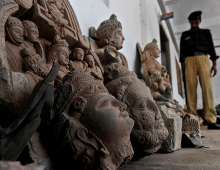 Seized ancient statues in Pakistan, 2012.