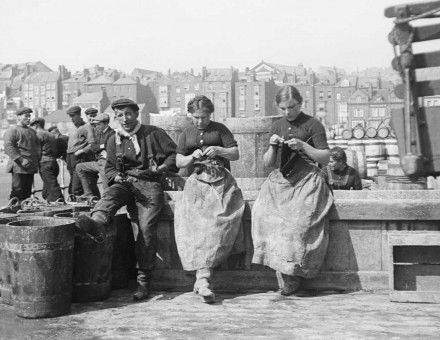 Knitting-Scarborough.jpg